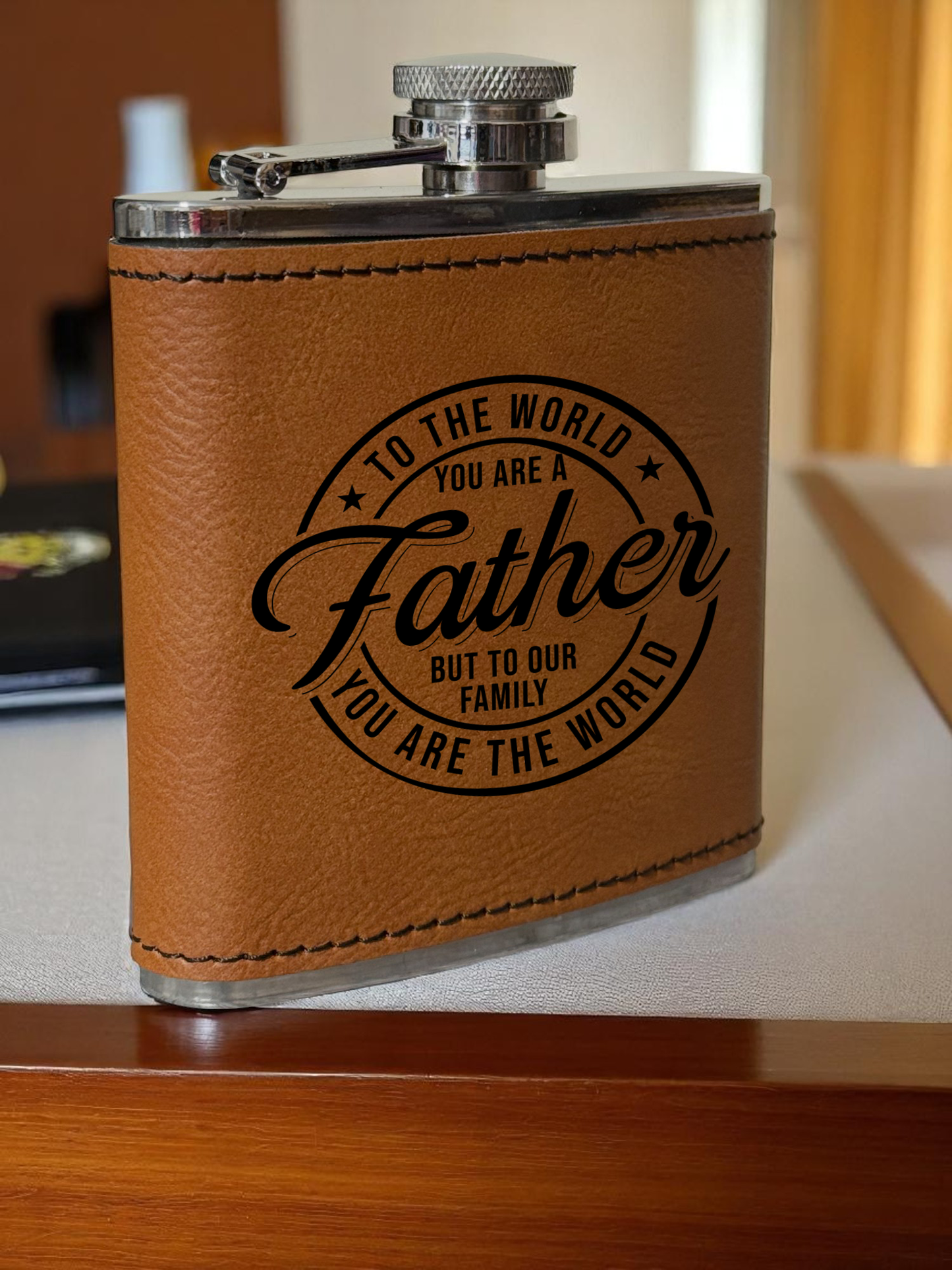 🧳 Personalized Leather Flask for Men – 8oz Stainless Steel Hip Flask Gift 🎁