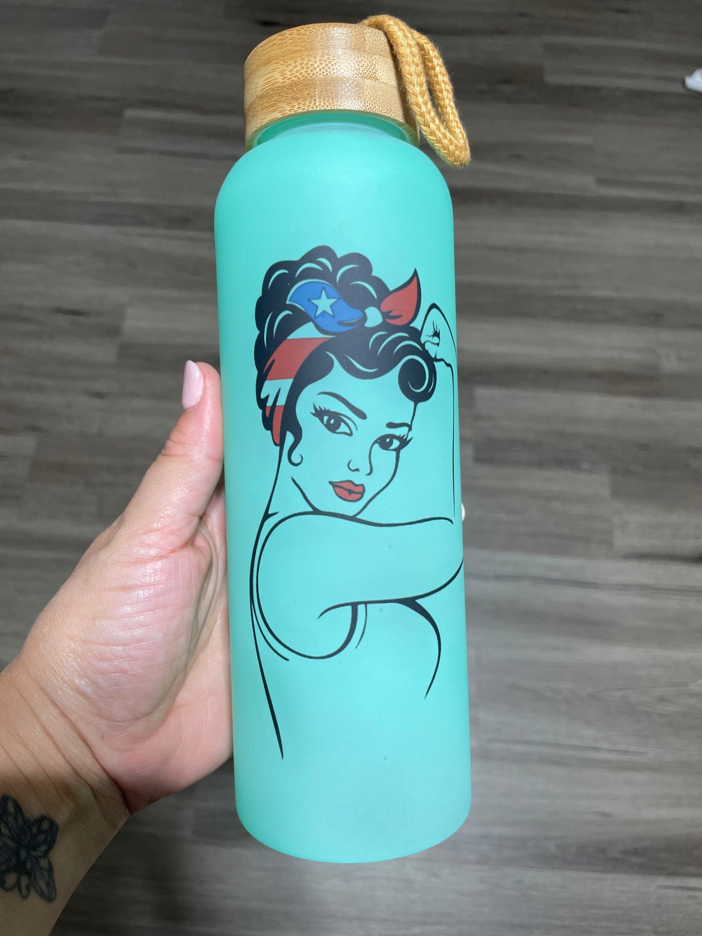 Strong Women 25oz Frosted Glass