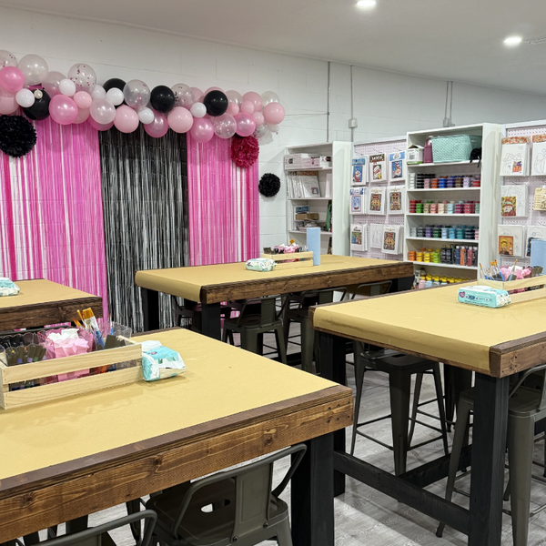 Workshop setup inside Jazzi’s Creations DIY arts and crafts studio in Orange Park, FL featuring hands-on creative experiences and paint events.