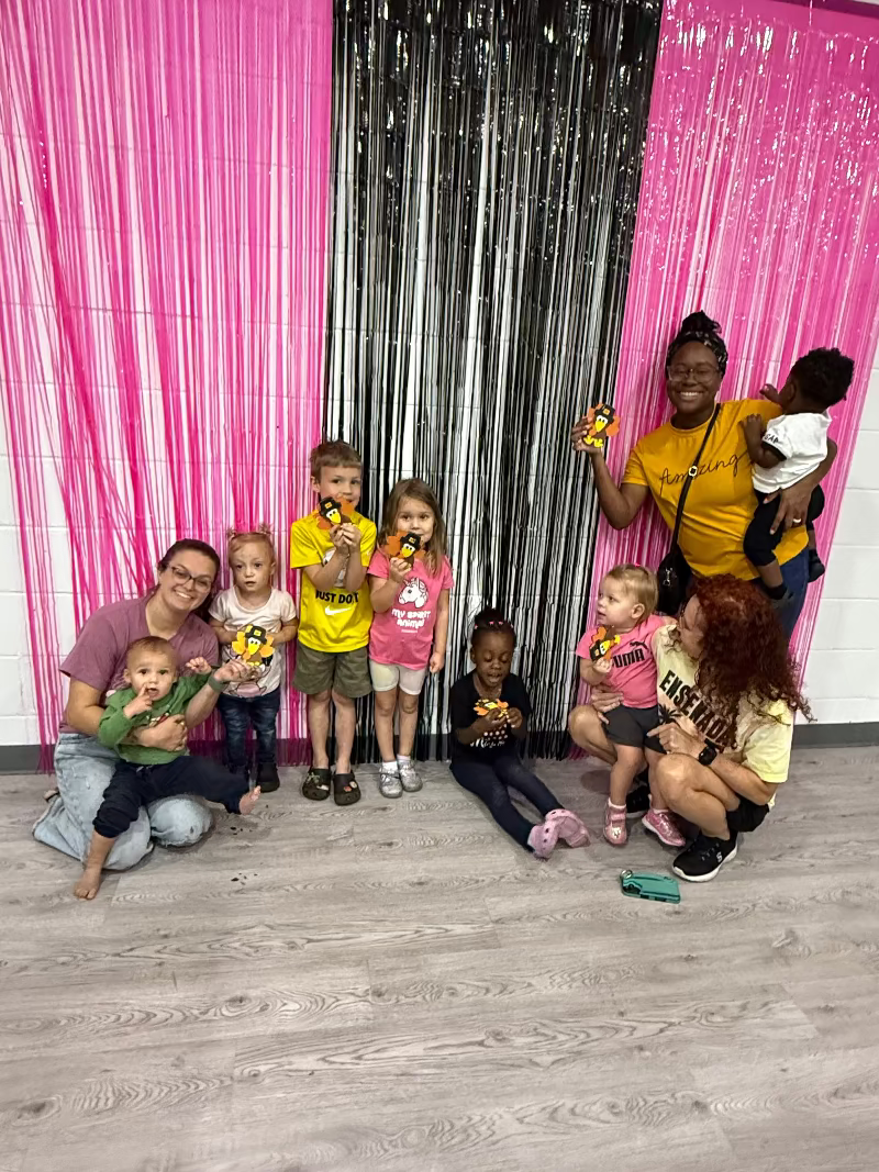 group picture of toddler time at jazzis creations